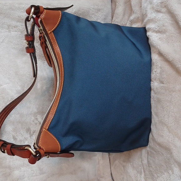 Dooney & Bourke canvas bag - Picture 2 of 8